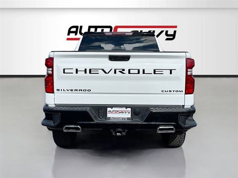 Used 2024 Chevrolet Silverado 1500 Custom Trail Boss w/ LPO, Dark Essentials Package image 6