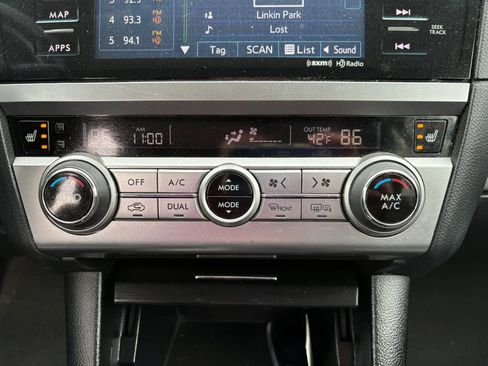 Used 2017 Subaru Outback 2.5i Limited image 14