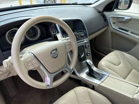 Used 2013 Volvo XC60 T6 image 28