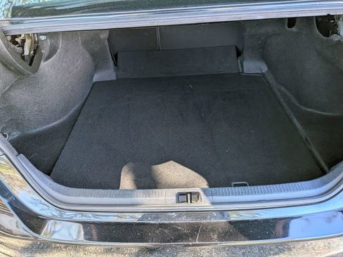 Used 2024 Toyota Camry SE image 30