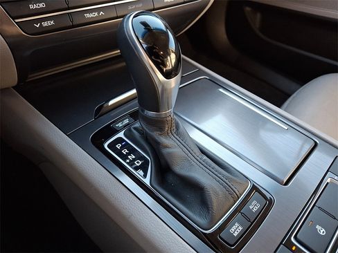 Used 2017 Genesis G80 3.8 image 15