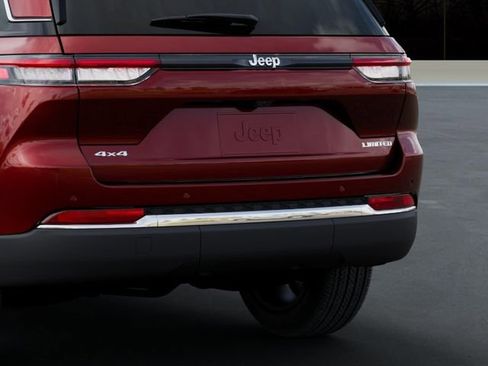 New 2026 Jeep Grand Cherokee Limited AWD/4WD image 13