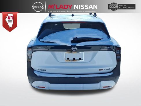 New 2026 Nissan Kicks SR w/ Cold Weather Package image 6