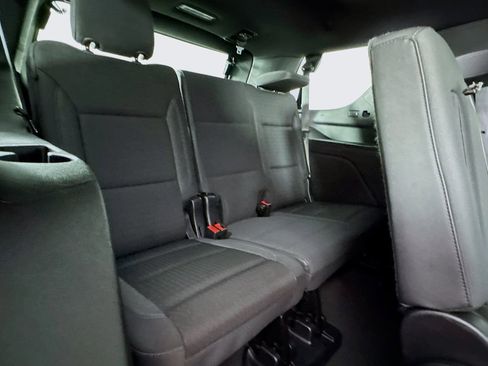 Used 2024 GMC Yukon SLE image 28