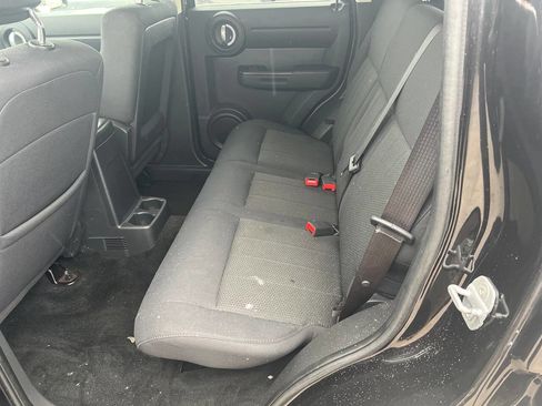 Used 2011 Dodge Nitro Heat RWD image 13