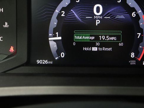 Used 2025 Toyota Tacoma SR5 image 39