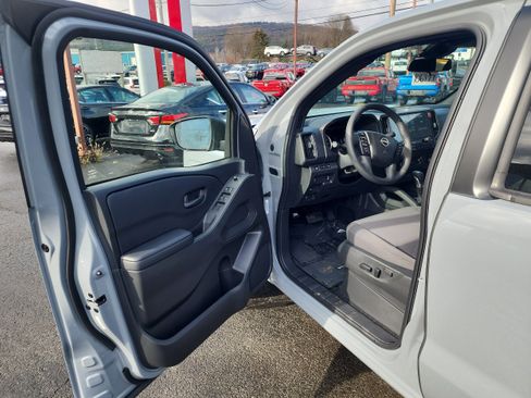 New 2026 Nissan Frontier SV image 10