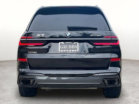 Used 2025 BMW X7 xDrive40i w/ M Sport Package AWD/4WD image 5