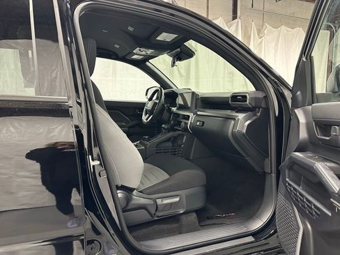 Used 2025 Toyota 4Runner TRD Off-Road AWD/4WD image 56