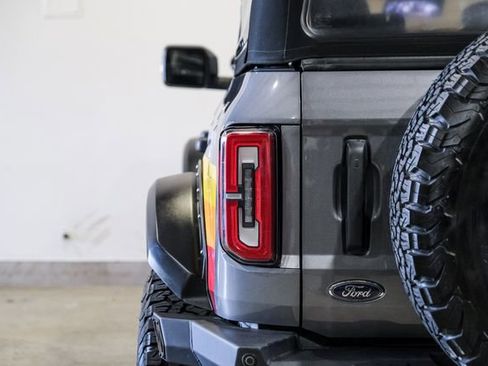 Used 2021 Ford Bronco Badlands image 42