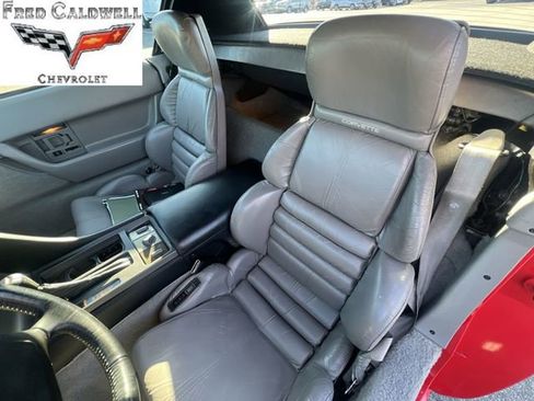 Used 1991 Chevrolet Corvette Convertible image 16