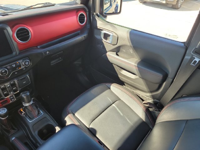 Used 2021 Jeep Gladiator Rubicon AWD/4WD image 16