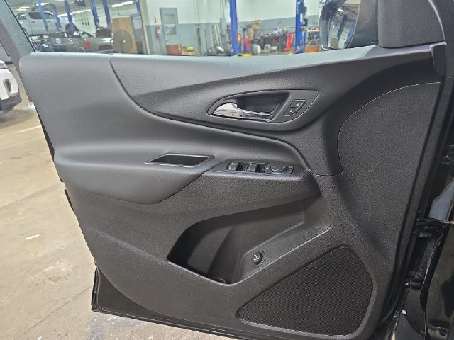 Used 2024 Chevrolet Equinox LT AWD/4WD image 28