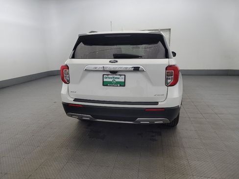 Used 2022 Ford Explorer XLT w/ Equipment Group 202A AWD/4WD image 7