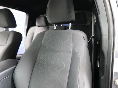 Used 2019 Toyota Tacoma TRD Off-Road w/ Technology Package image 21