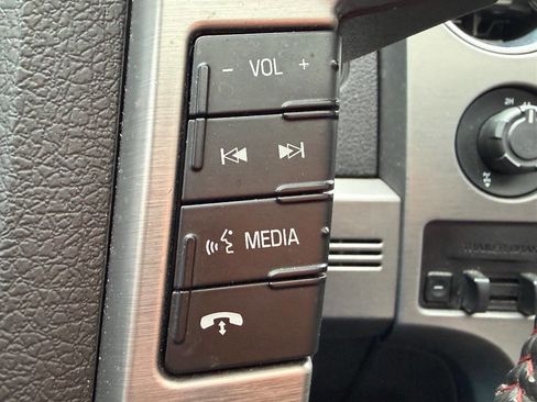 Used 2013 Ford F150 Limited image 20