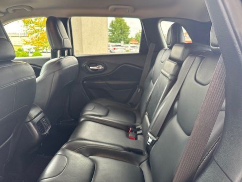 Used 2016 Jeep Cherokee High Altitude AWD/4WD image 7