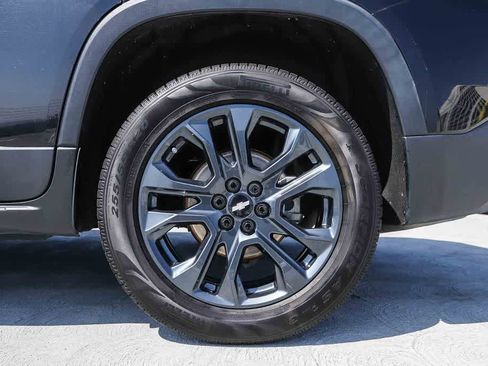 Used 2020 Chevrolet Traverse RS w/ LPO, Floor Liner Package FWD image 9