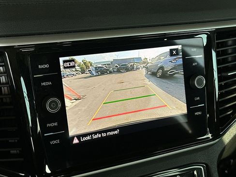 Used 2023 Volkswagen Atlas SEL Premium image 24