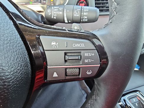 Used 2025 Honda Pilot Elite image 19