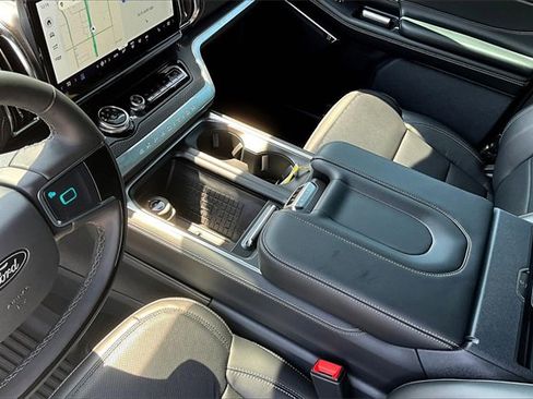 New 2025 Ford Expedition Platinum w/ Stealth Performance Package image 8