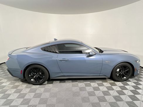 Used 2024 Ford Mustang GT RWD image 2