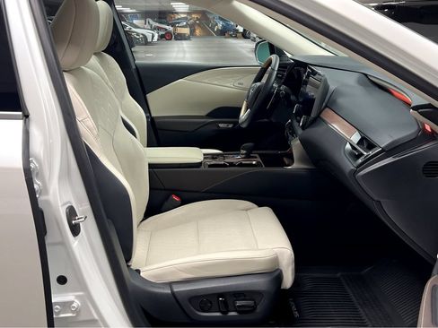 Certified 2025 Lexus RX 450h AWD w/ Convenience Package image 25