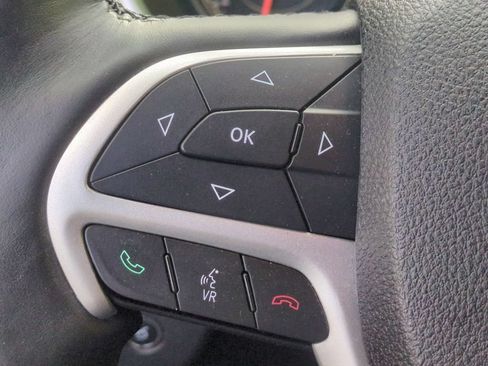 Used 2016 Jeep Cherokee Trailhawk AWD/4WD image 15
