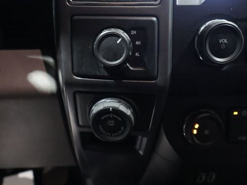 Used 2019 Ford F150 XLT w/ Trailer Tow Package image 30