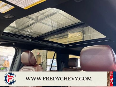 Used 2023 Ford Expedition Limited AWD/4WD image 19