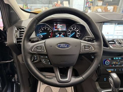 Used 2019 Ford Escape Titanium AWD/4WD image 14