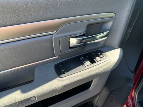 Used 2019 RAM 1500 Express w/ Express Value Package image 11