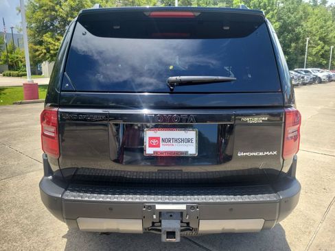 Used 2025 Toyota Land Cruiser w/ Premium Package AWD/4WD image 5