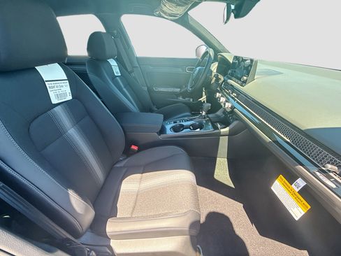 New 2026 Honda Civic Sport image 22