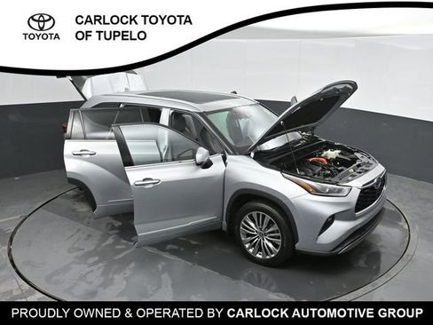 Used 2023 Toyota Highlander Platinum image 53