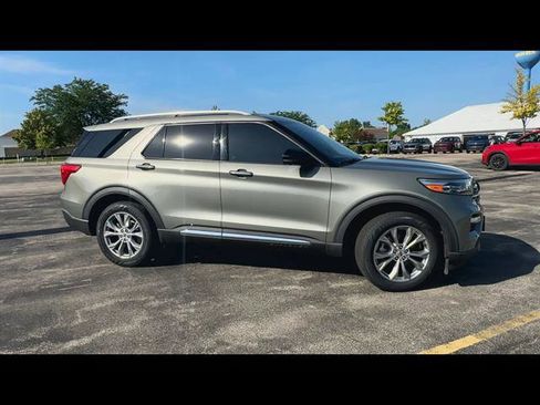 Used 2020 Ford Explorer Limited image 18