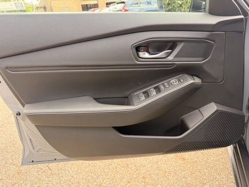 Used 2025 Honda Accord Sport image 13