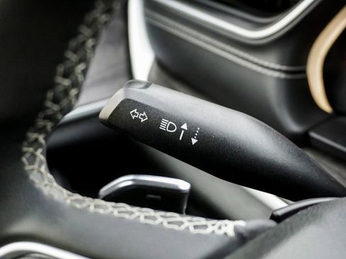 Used 2023 Jeep Grand Cherokee Limited w/ Luxury Tech Group II image 26