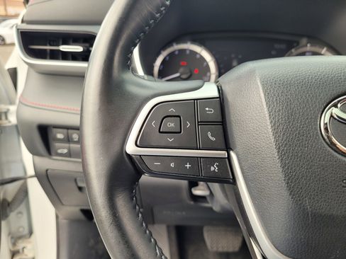 Used 2023 Toyota Highlander XSE AWD/4WD image 22