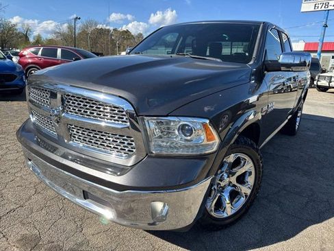 Used 2017 RAM 1500 Laramie image 2