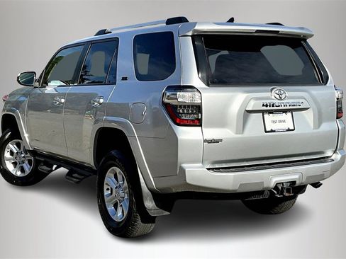 Used 2019 Toyota 4Runner SR5 image 5