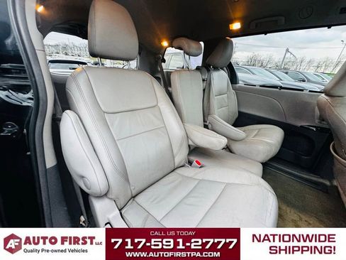 Used 2016 Toyota Sienna XLE image 18