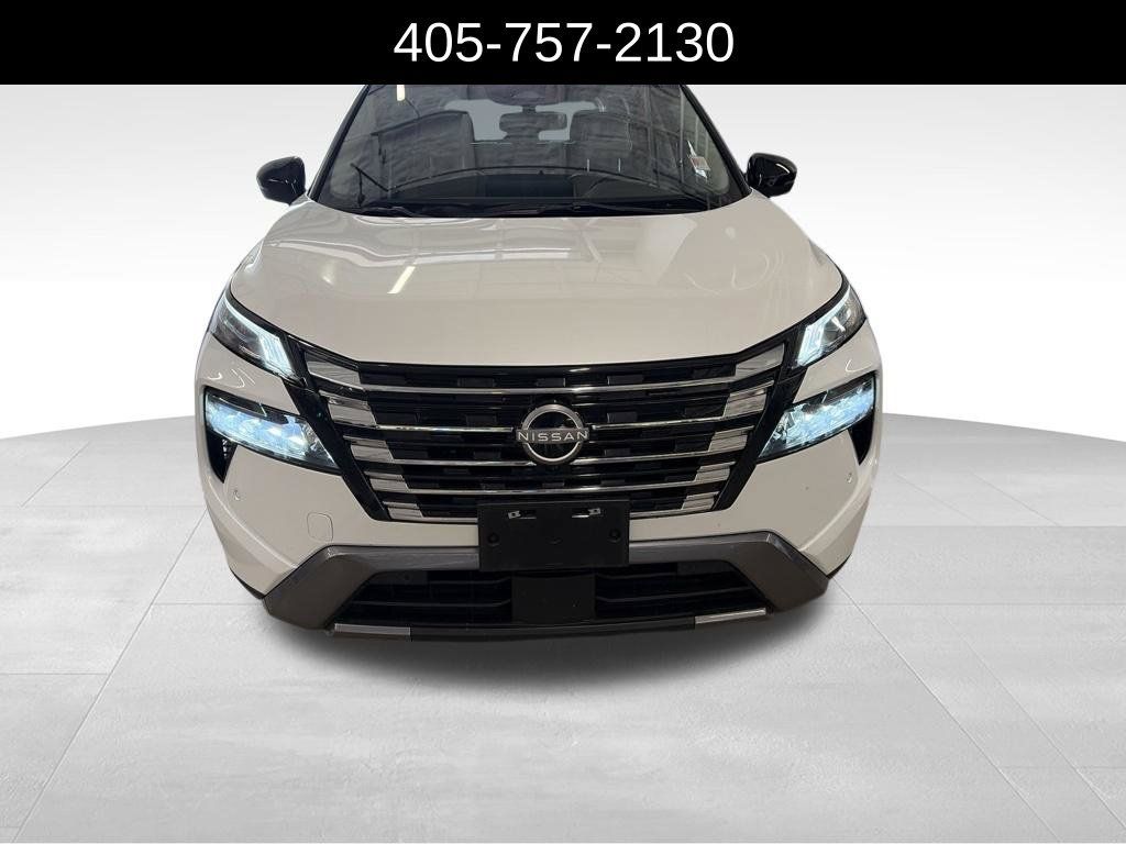 Used 2024 Nissan Rogue SL FWD image 16