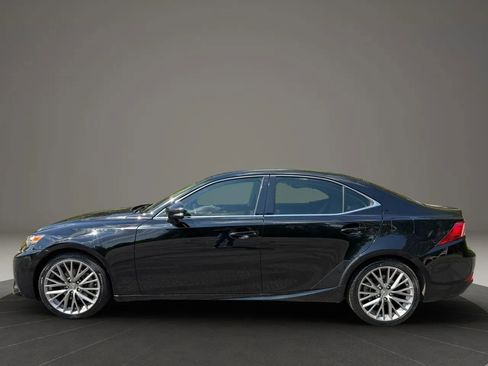 Used 2015 Lexus IS 250 w/ Navigation System Package RWD image 10