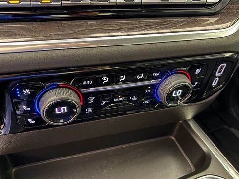 Used 2025 Chevrolet Silverado 1500 LTZ RWD image 35