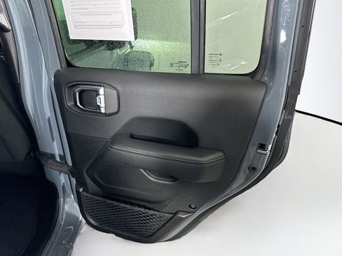 Used 2025 Jeep Wrangler Sahara w/ Safety Group image 27