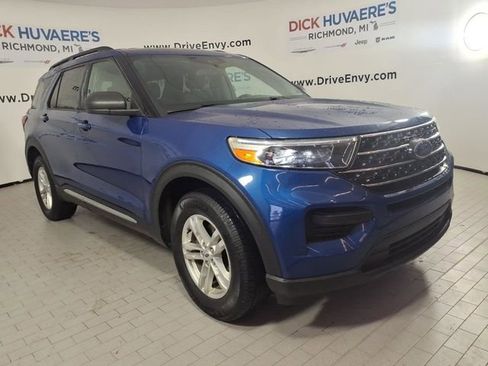 Used 2020 Ford Explorer XLT w/ Class III Trailer Tow Package image 3