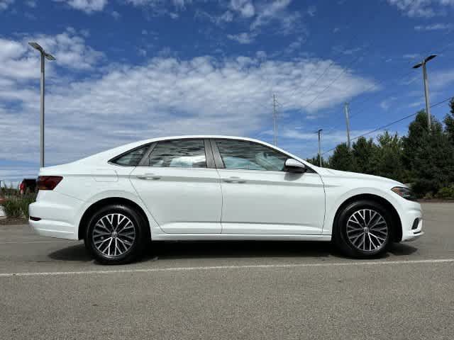 Used 2019 Volkswagen Jetta SE FWD image 3