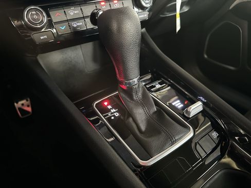 Used 2024 Jeep Compass Sport image 20