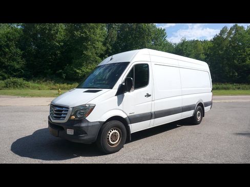 Used 2016 Freightliner Sprinter 2500 image 1